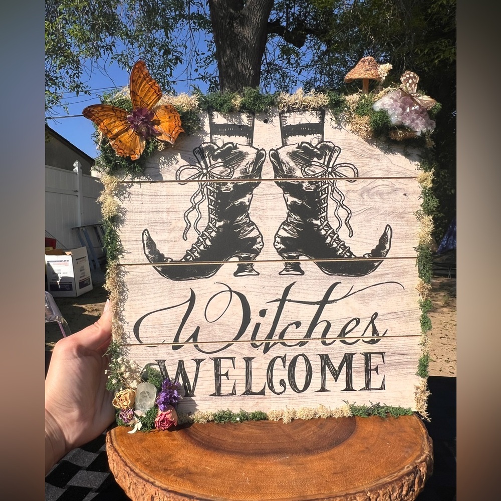 Witches welcome sign with moss real butterfly’s,real mushroom & crystals